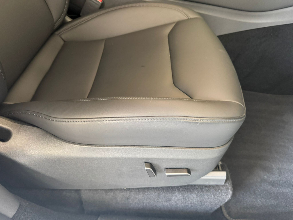 Tesla Model Y rwd 58 kwh