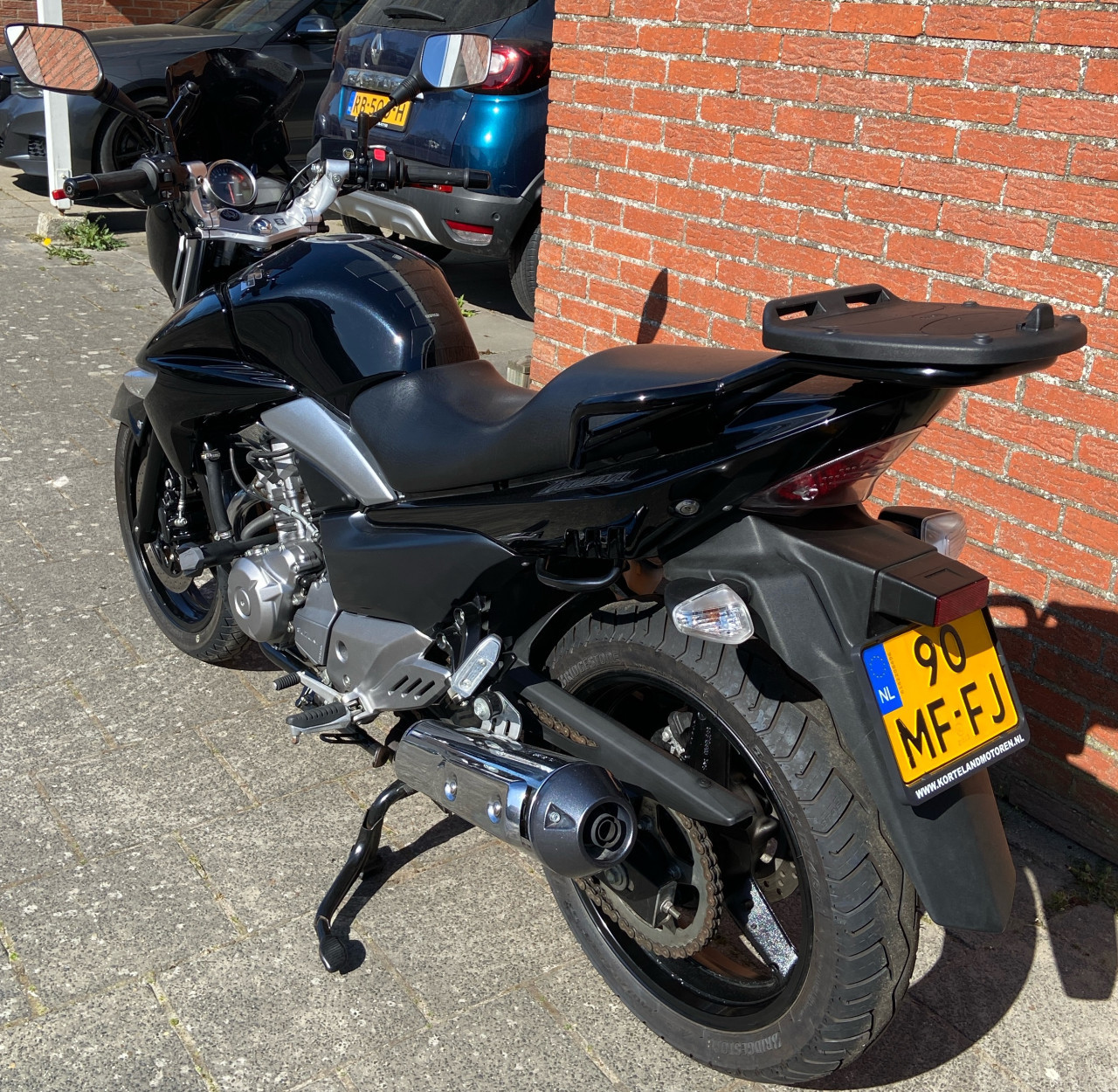 Suzuki GS 250 INAZUMA