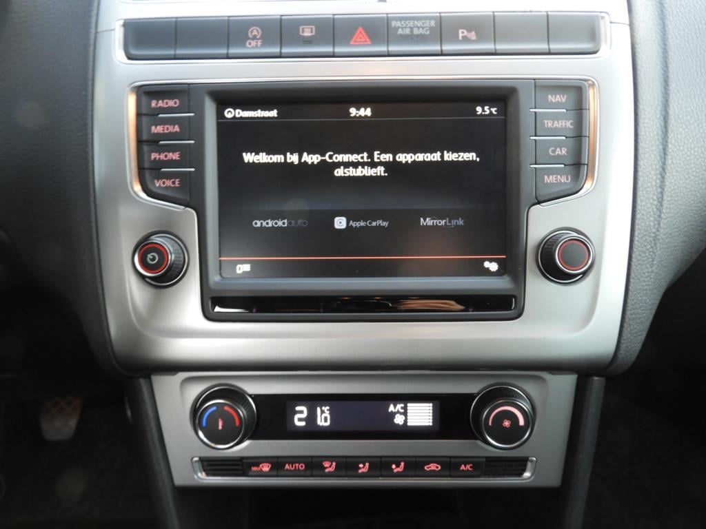 Volkswagen Polo 1.2 tsi highline nap apple carplay
