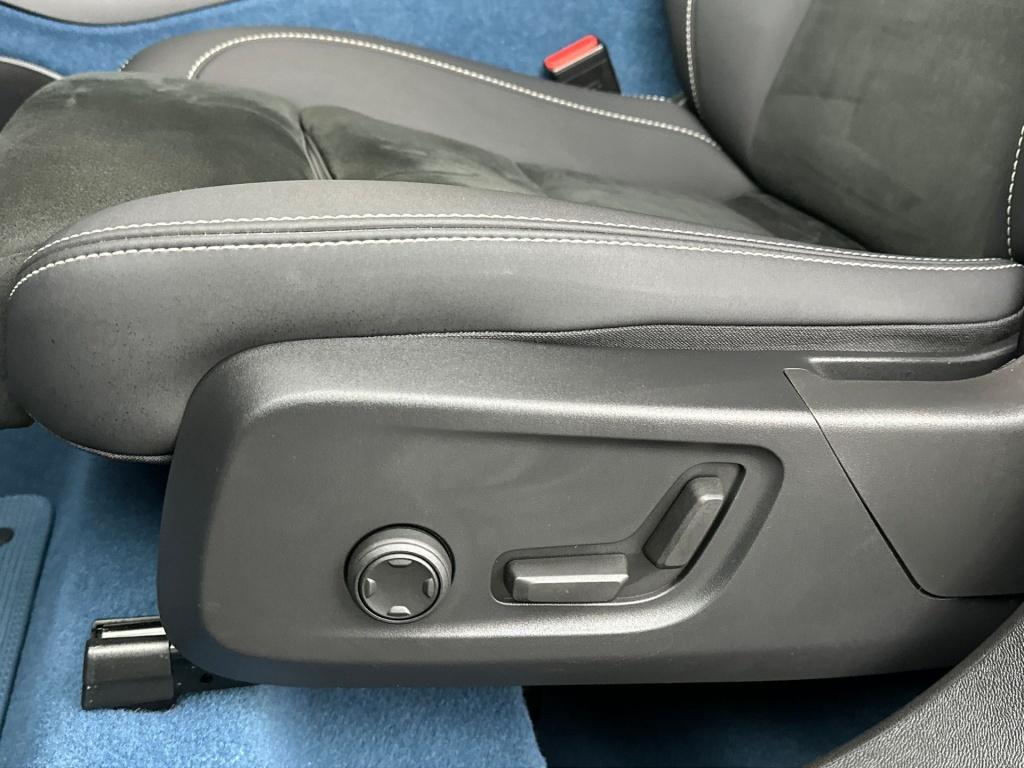 Volvo XC40 t5 262pk recharge ultimate dark | adap.cruise| panodak| trekhaak