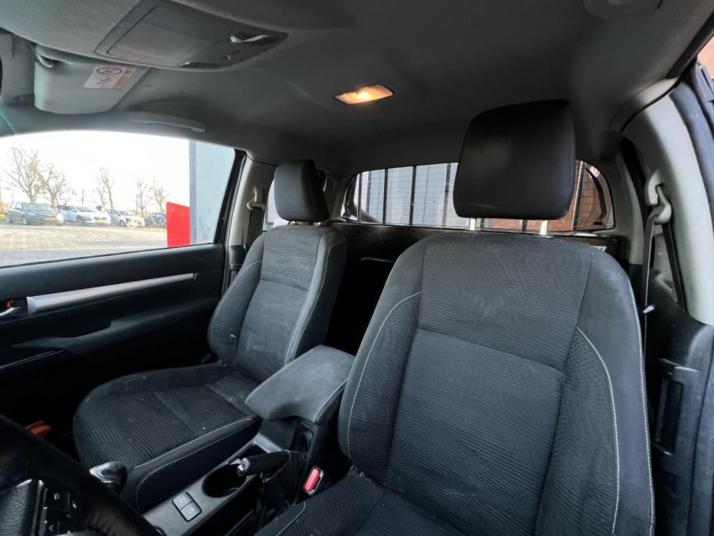 Toyota Hilux 2.4 d-4d-f xtra cab professional 3500 kg trekgewicht | ex btw