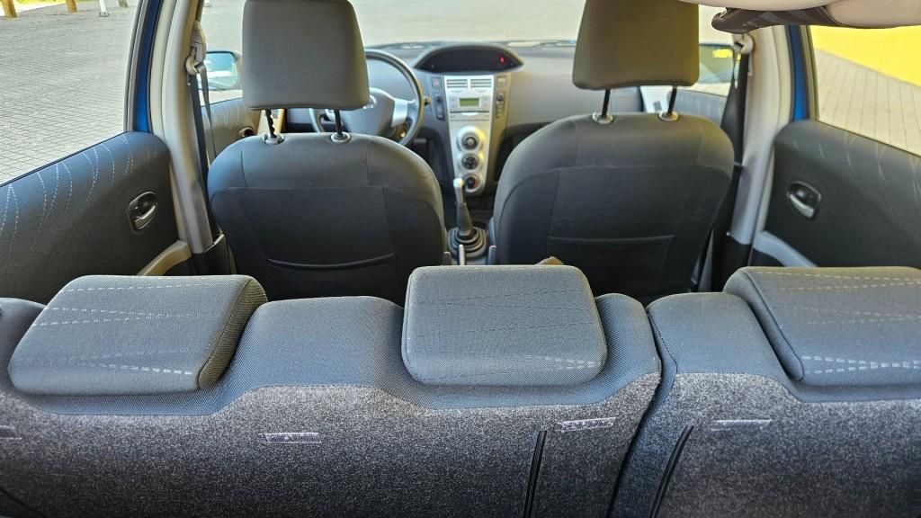 Toyota Yaris 1.3 vvti cool / nl auto / nap
