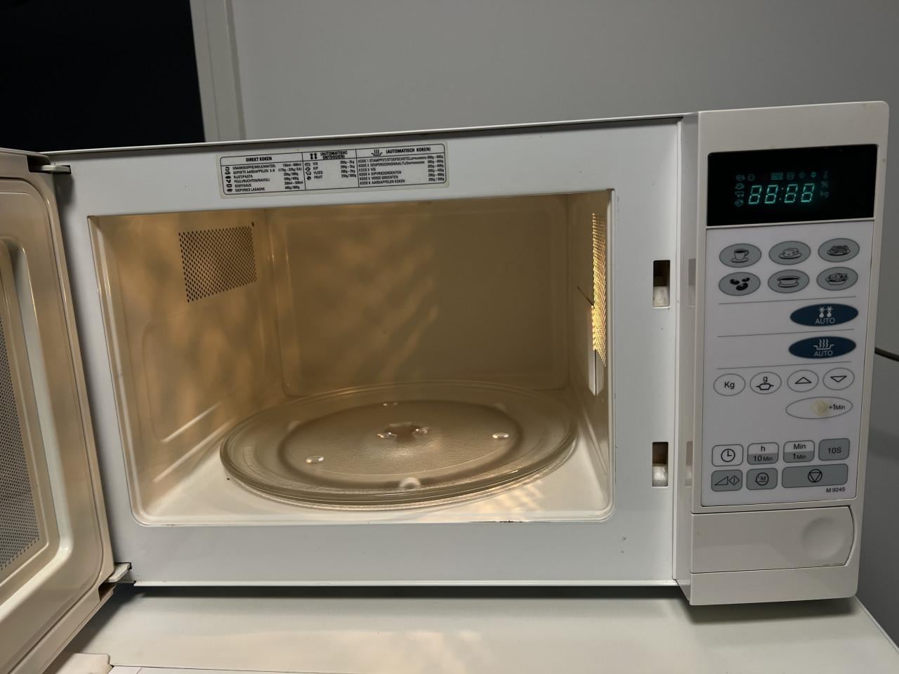 Als nieuwe krachtige Magnetron 1000 W met groot glas plateau