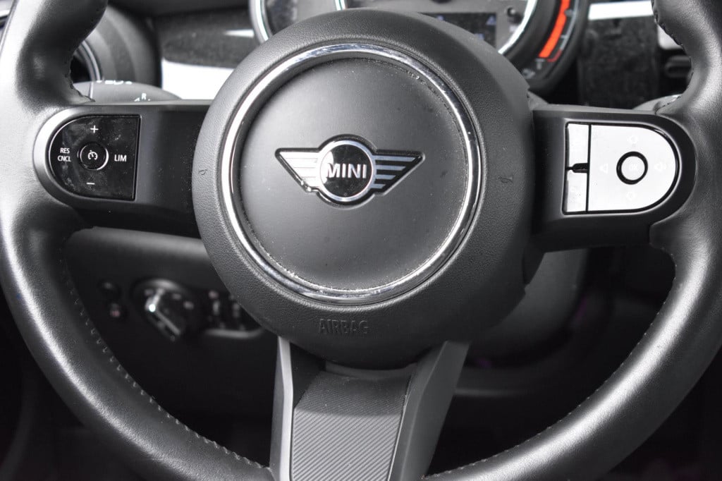 Mini Cooper mini 1.5 apple carplay | stuur / stoelverwarming | dealer onder