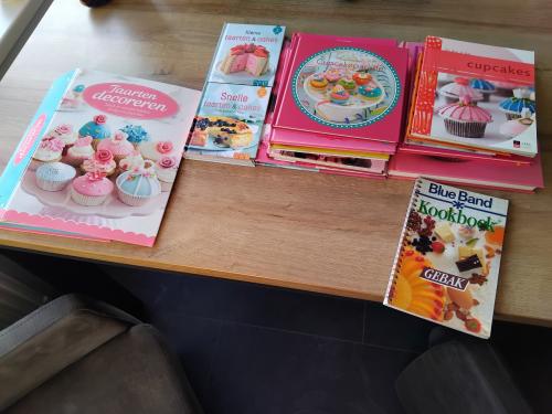 Heel veel bakboeken