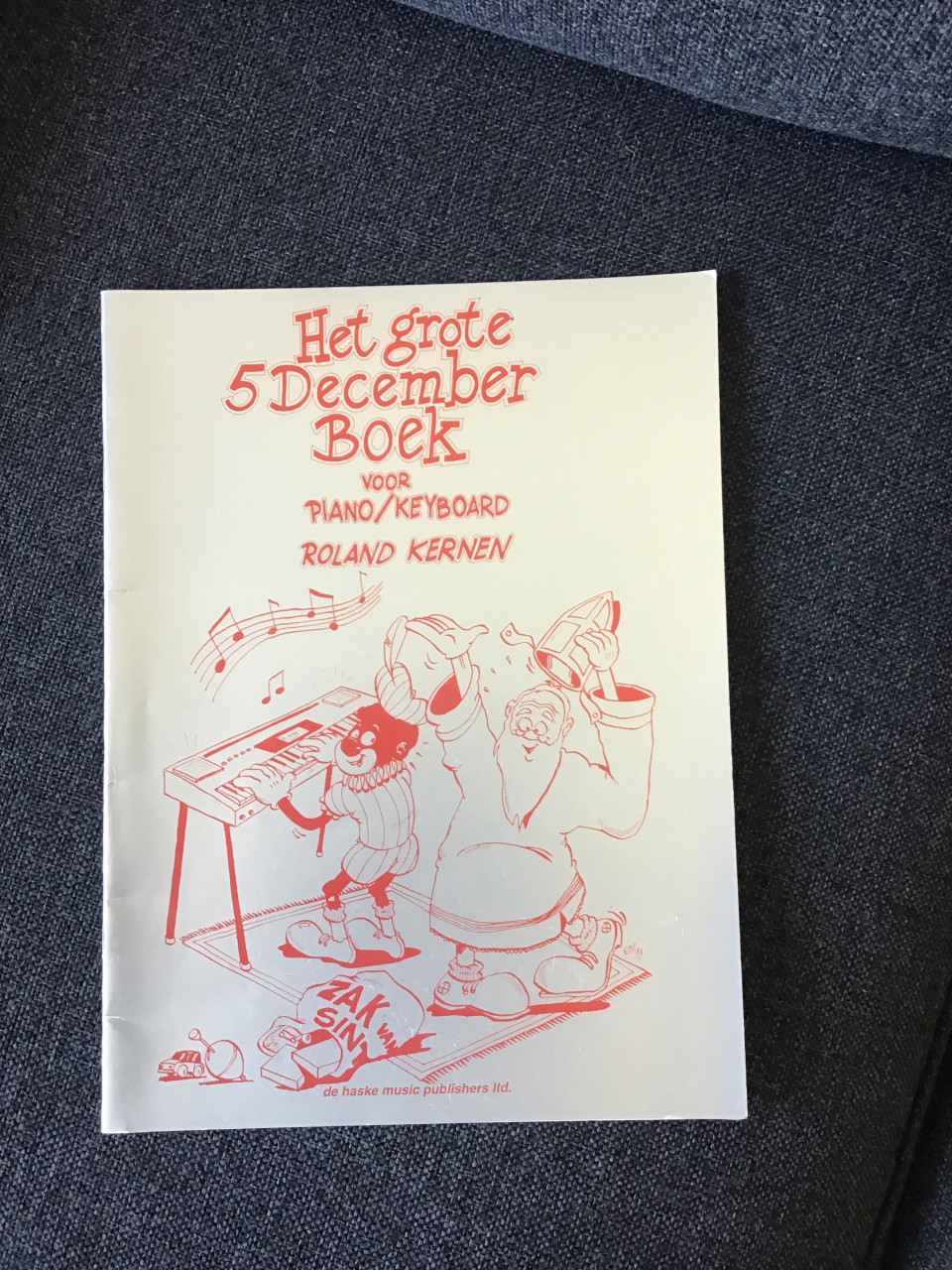 Het grote 5 december boek voor piano
