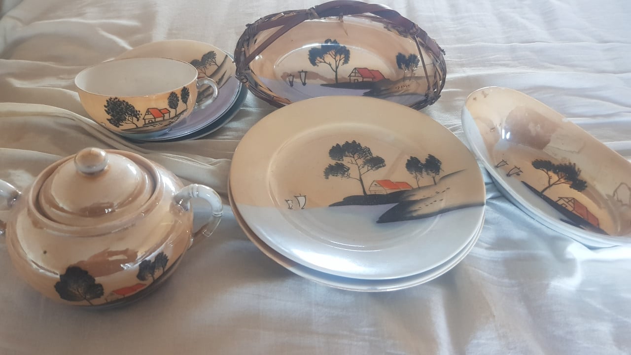 Japans blauw-bruin servies