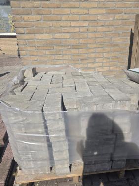 Betonklinkers grijs. Nieuw!