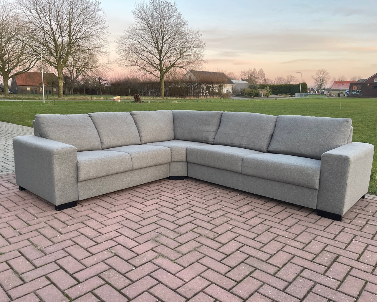GRATIS LEVERING HEEL NL Mooie Grijs Stoffen Hoekbank
