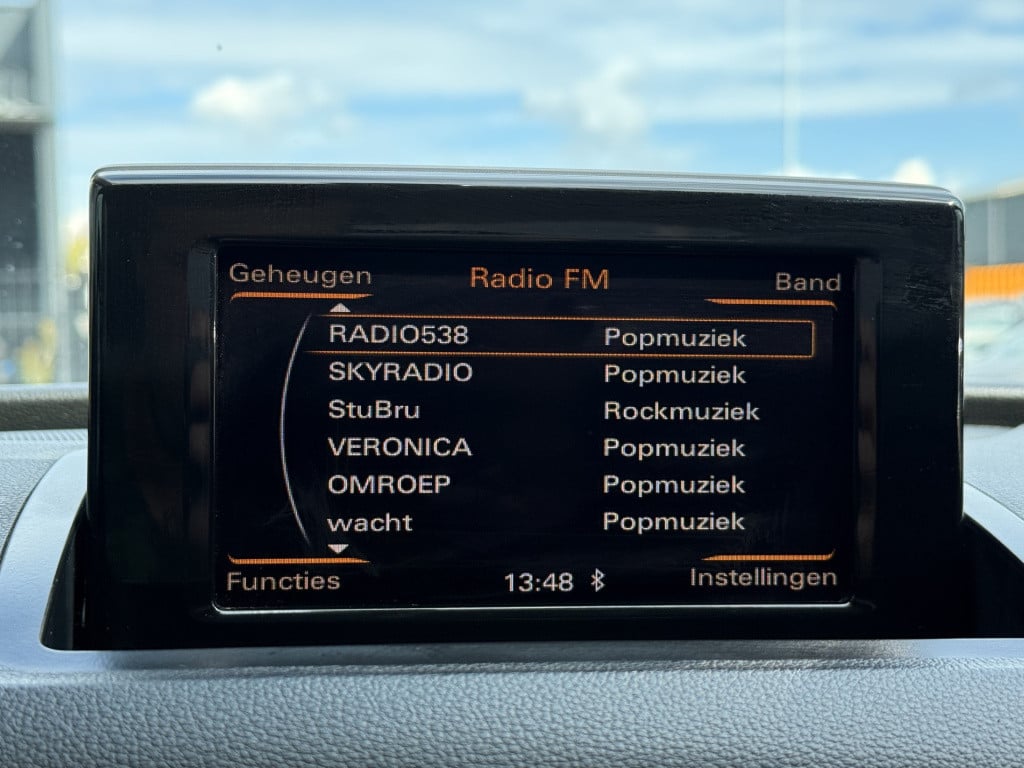Audi Q3 2.0 tfsi quattro | afn trekhaal | stoelverwarming | half leder | pa