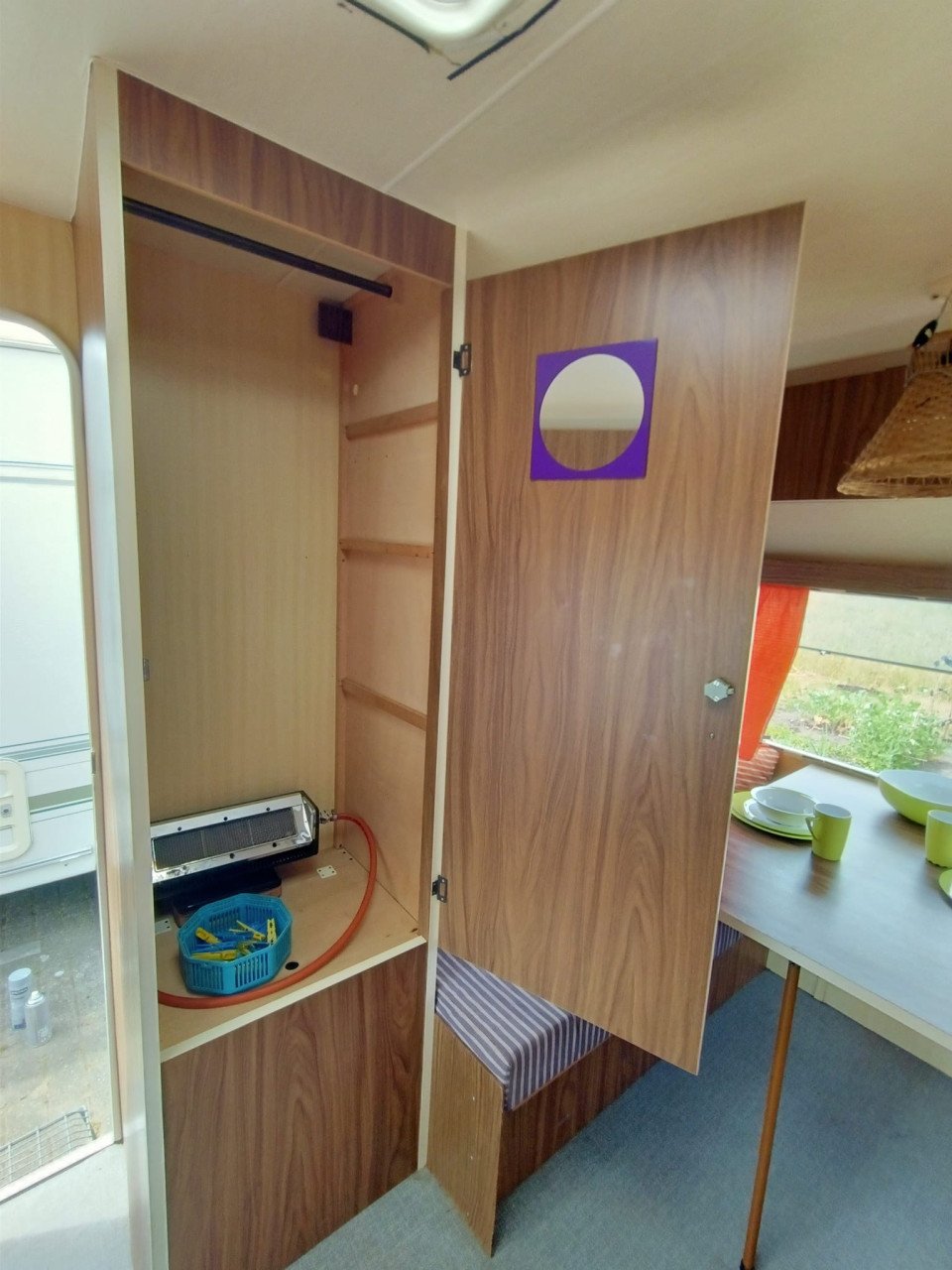 Uniek mooie Retro oldtimer 1974 , Wehl caravan met voortent