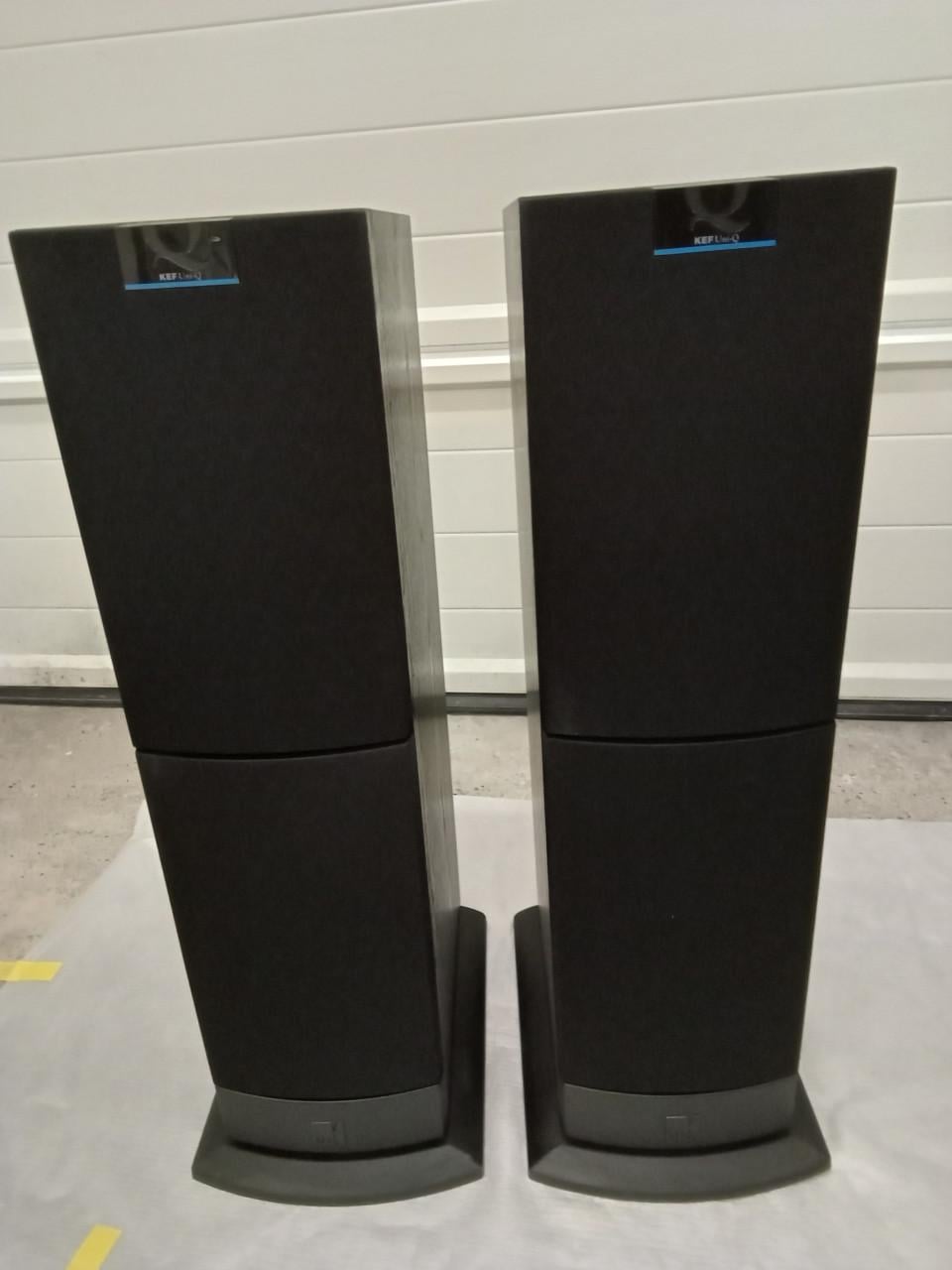 Kef  Q 30  Speakers
