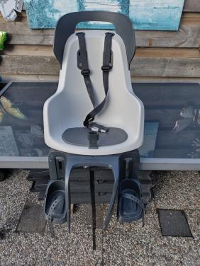Kinderfietsstoeltje voor achterop de fiets