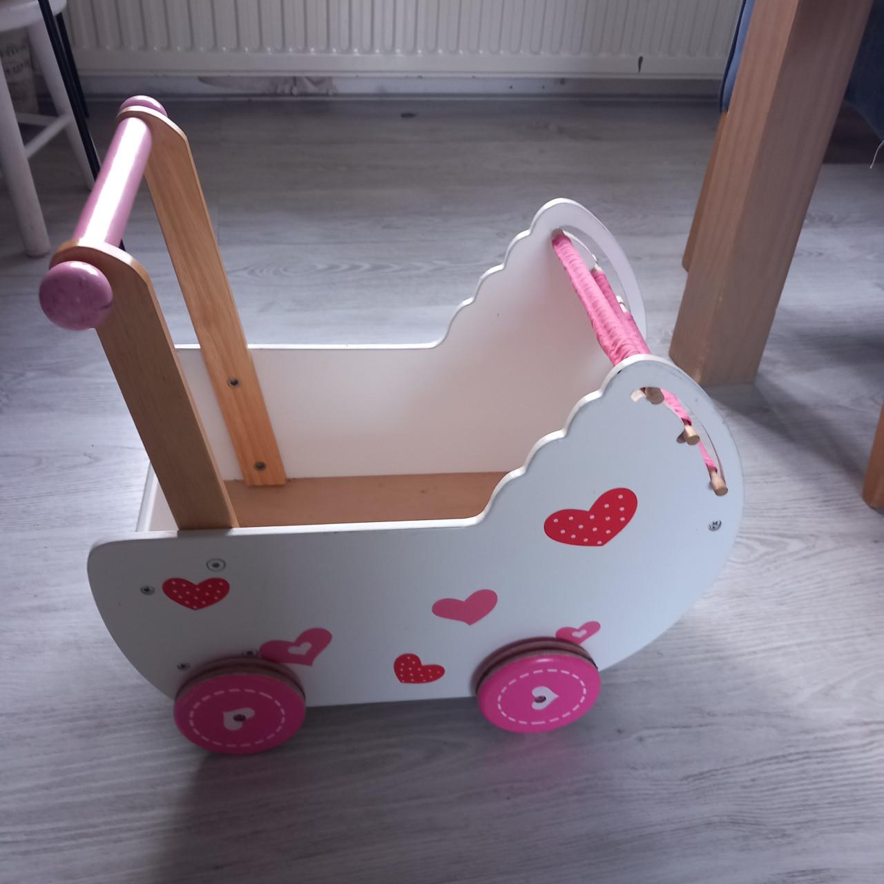 Houten poppenwagen merk wood be fun koopje