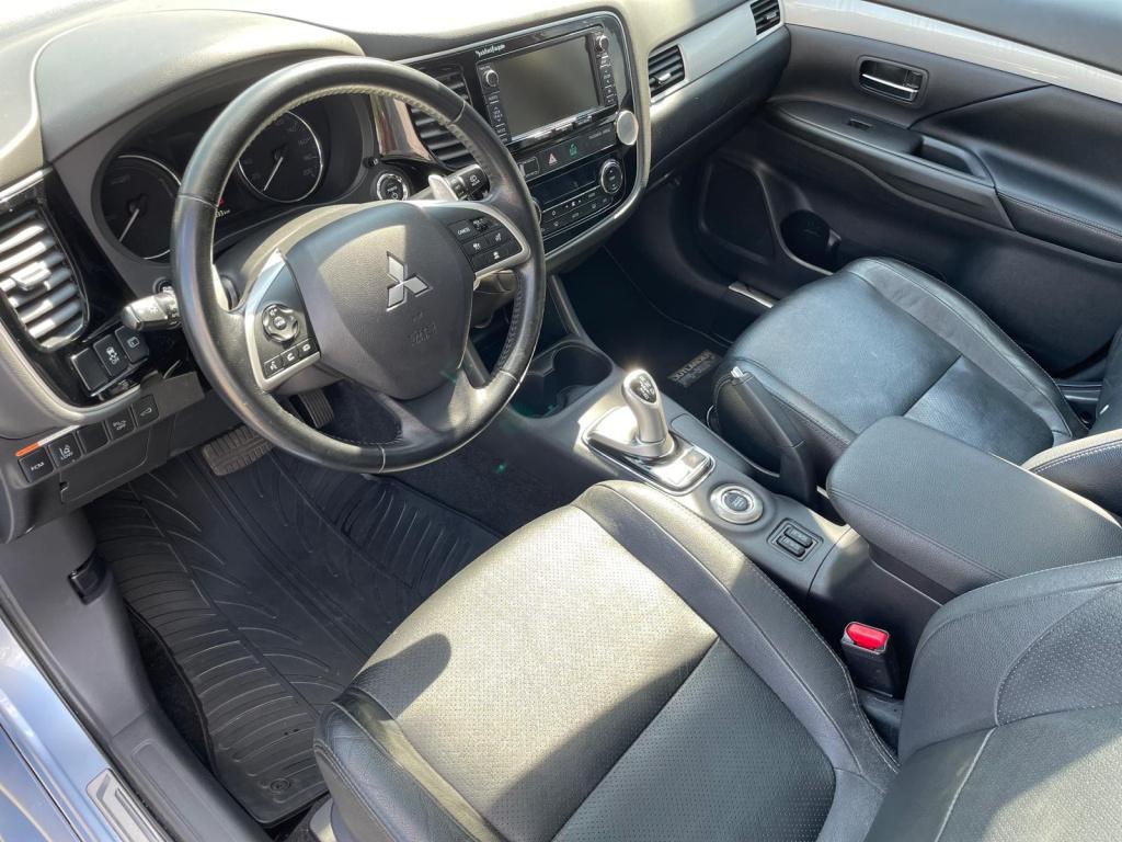 Mitsubishi Outlander 2.0 phev instyle+ mooie staat|lage km stand|