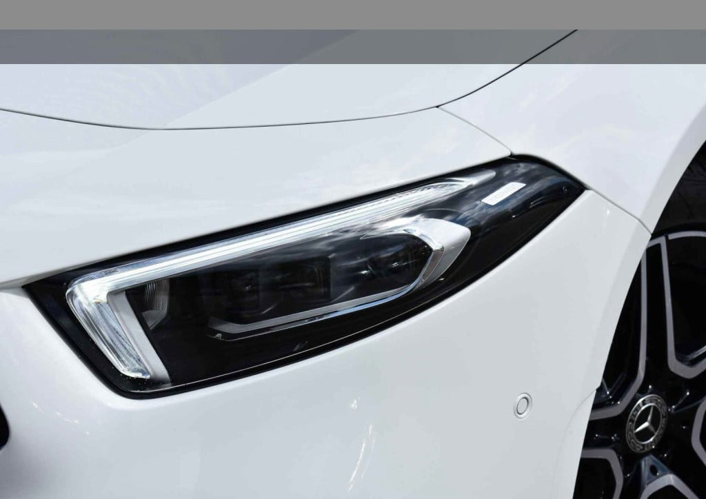 Mercedes-Benz A-Klasse 250 e business solution amg limited l panoramaschuif