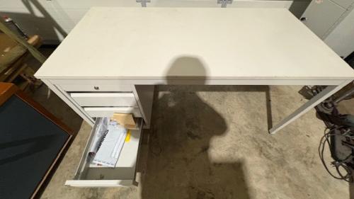 Metaal bureau werkbank bureau