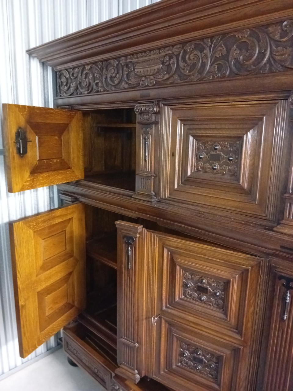 Te koop Eikenhouten Keeftkast