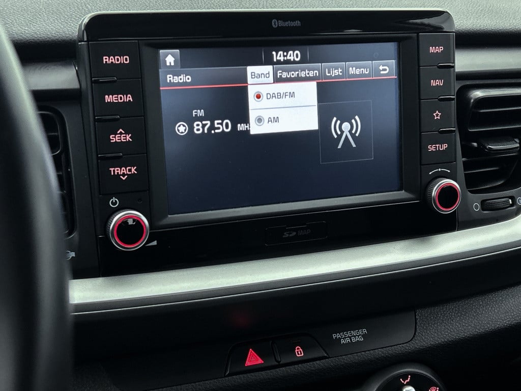 Kia Stonic 1.0 t-gdi dynamicline | navigatie | parkeercamera | roofrails | 