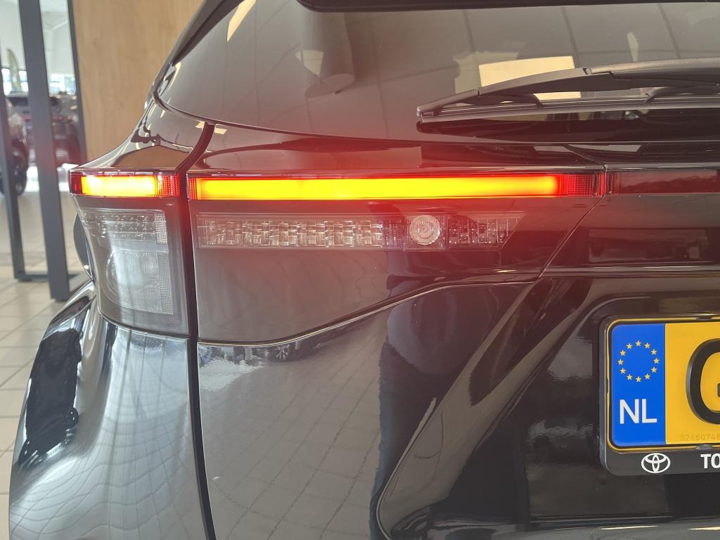 Toyota Yaris Cross 1.5 hybrid 115 first