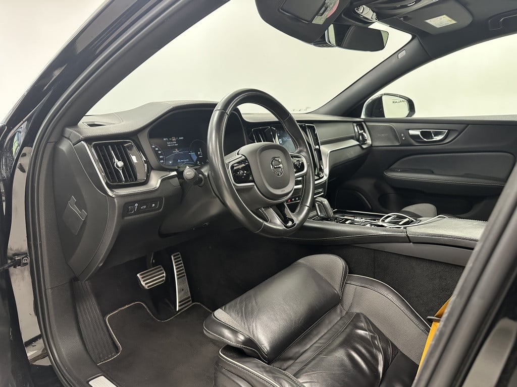 Volvo V60 2.0 t8 awd polestar 405pk | nieuwe accu | dealer-onderhouden | p