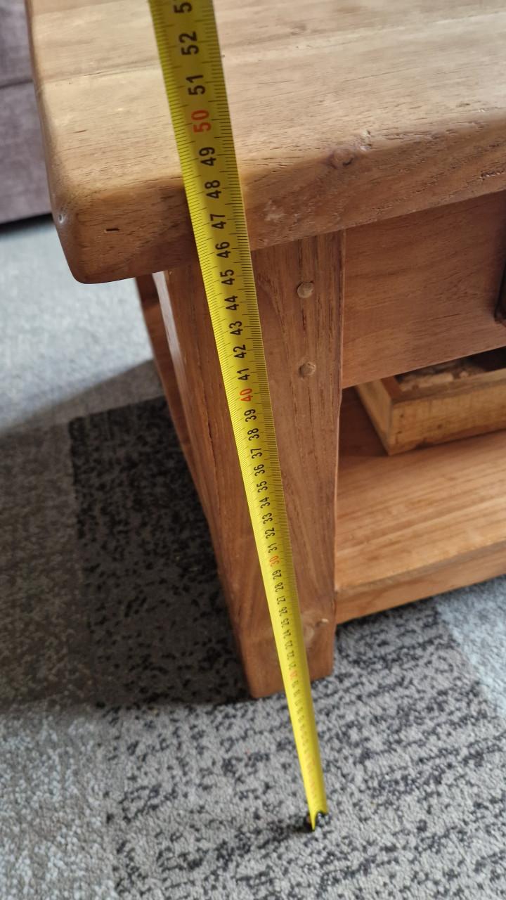 2 teakhouten salontafels