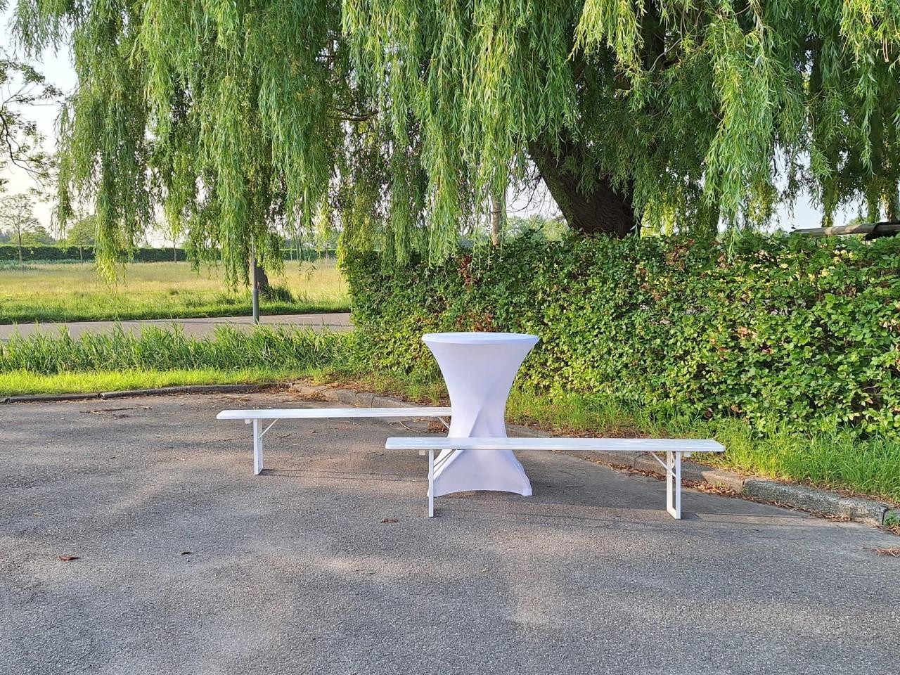Statafels wit of zwart te huur