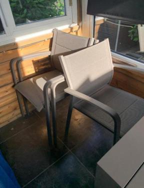 Zeer mooi tuinstoel meubili als nieuw Prachtig tafel en 4 stoelen  • In per