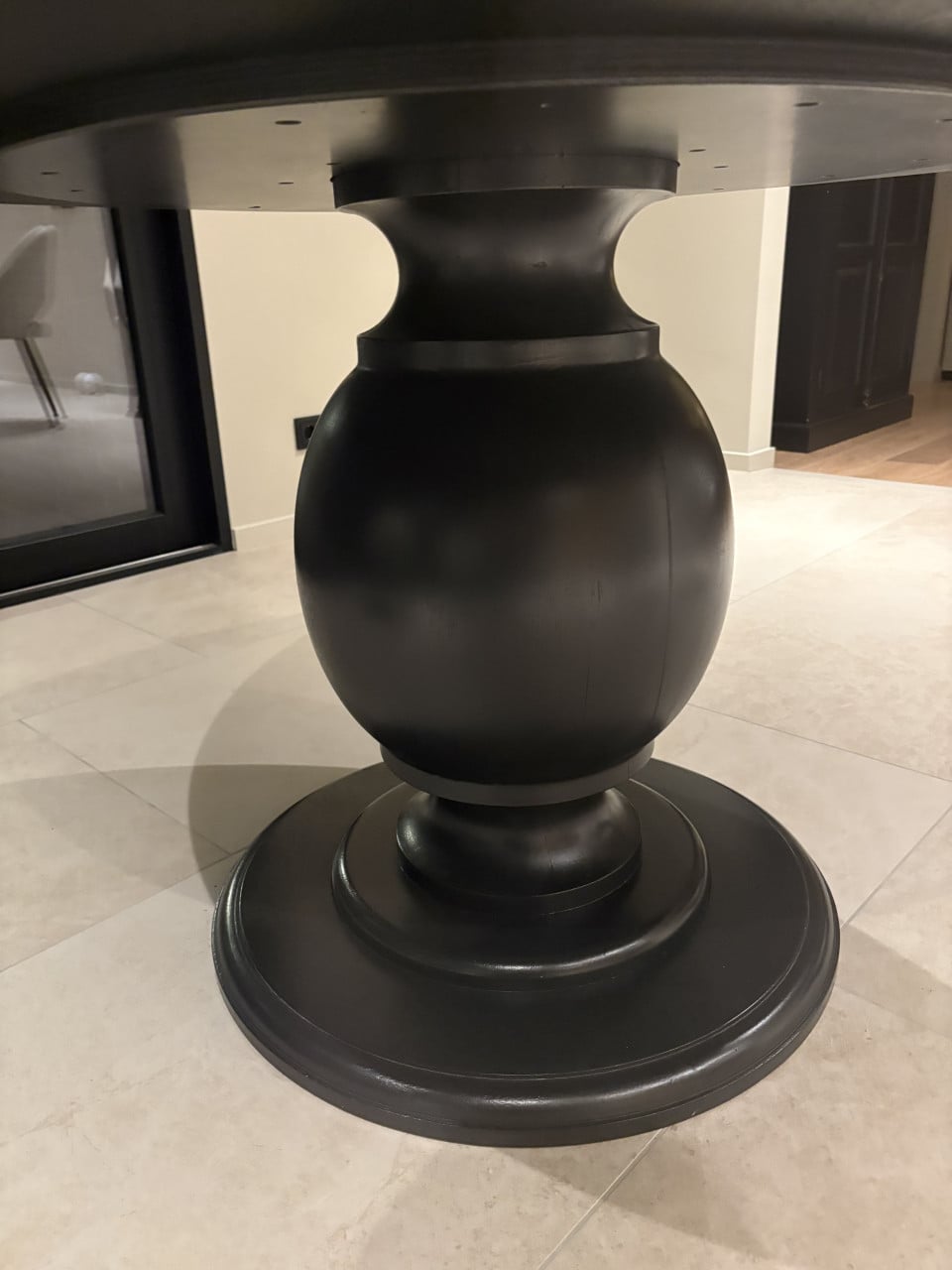 Eikenhouten eettafel zwart