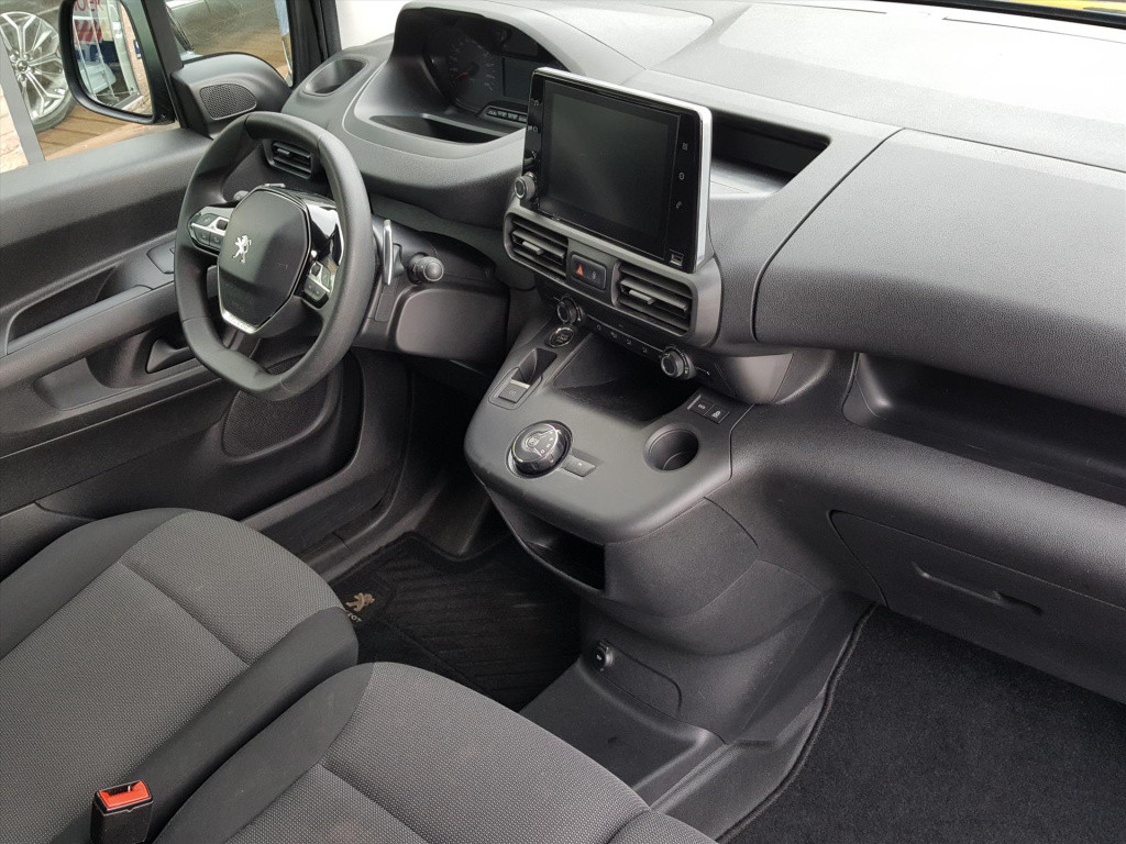Peugeot Partner premium 1.5 bluehdi-130pk 650kg 3z(vol)automaat (eat8)| nav