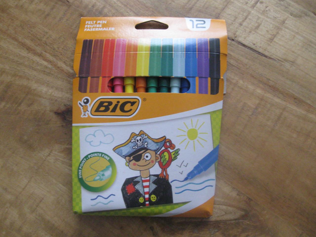 36 Kleur potloden + 12 gekleurde pennen