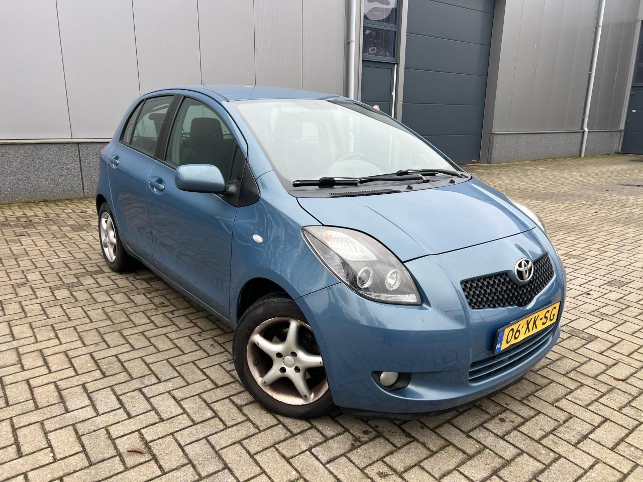 Toyota Yaris 1.3VVTi Sol Automaat Vol Jaar Apk