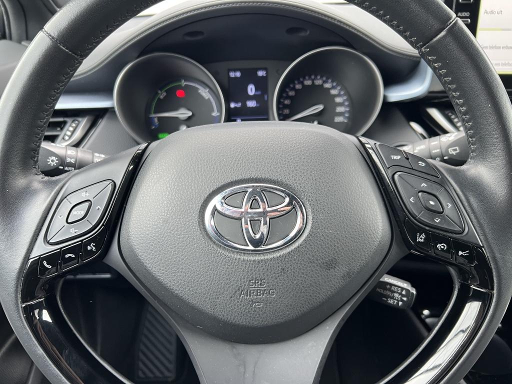 Toyota C-hr 2.0 hyb. first edit. | trekhaak | jbl audio |