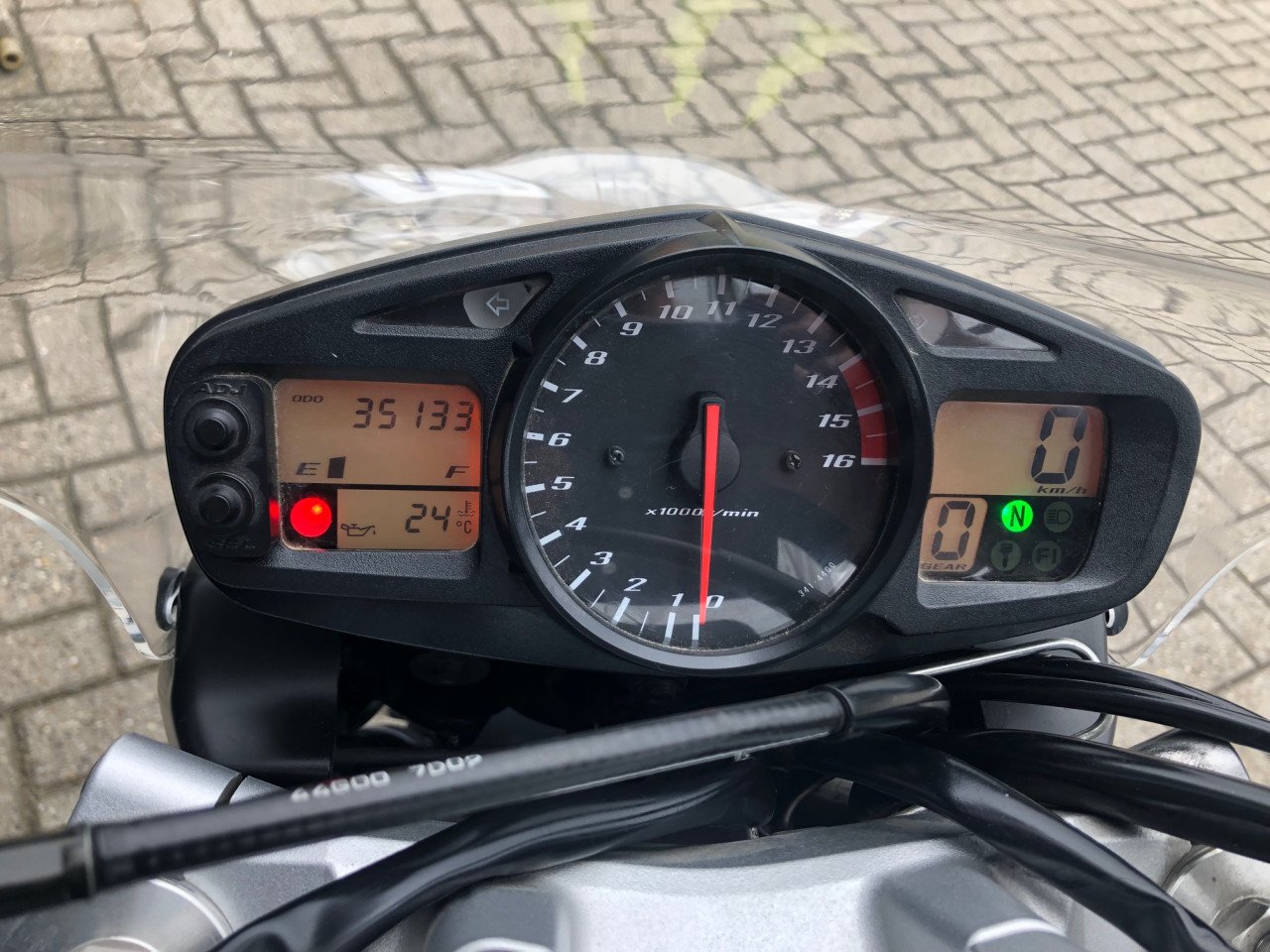 Suzuki GSR600 uit 2007 met 35 dkm, Rizoma, Ermax, etc, rijklaar €3250,-