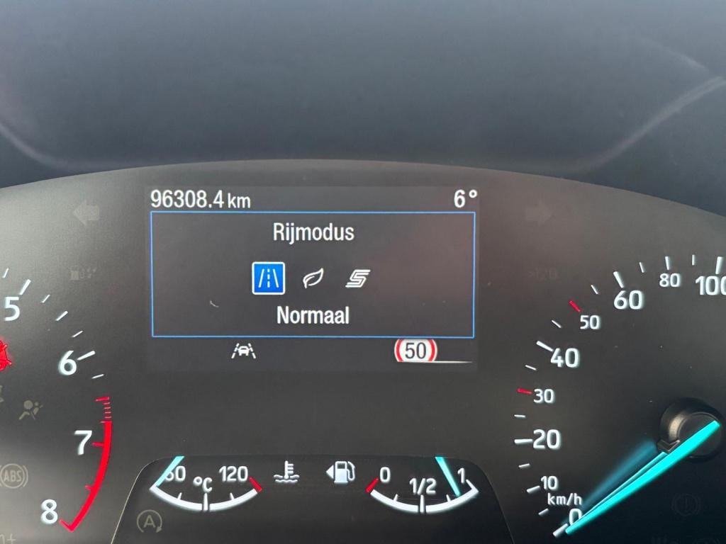 Ford Focus wagon 1.5 ecoboost 182pk st-line, afneembare trekhaak