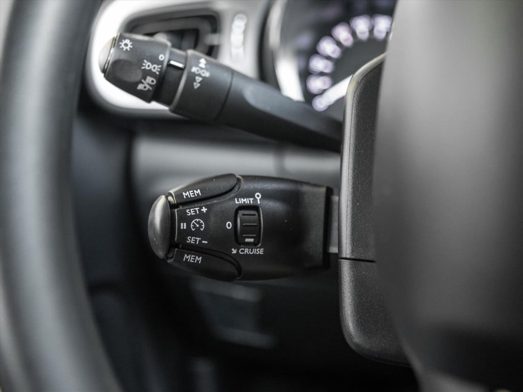 Citroen C3 1.2 puretech 82pk feel | cruise & climate control | android auto