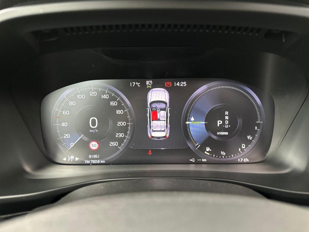 Volvo XC40 t4 211pk recharge ultimate dark | pano| adap.cruise| trekhaak| c