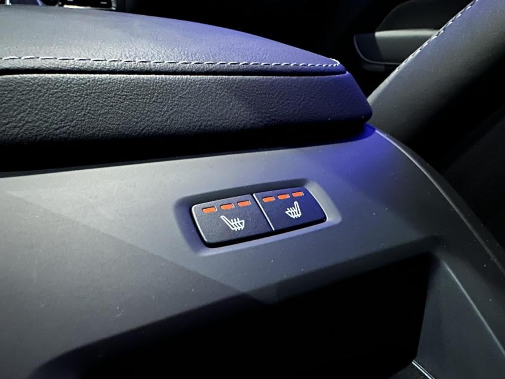 Volvo XC60 2.0 t6 plug-in hybrid awd ultra black edition *luchtvering*trekh