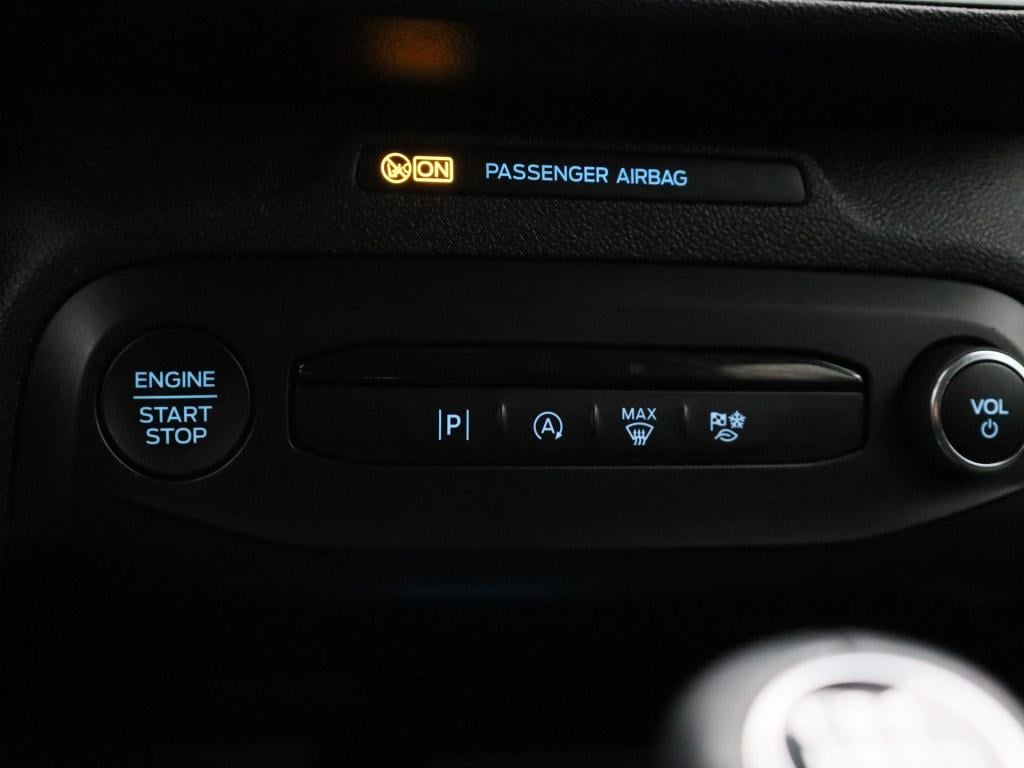 Ford Focus wagon 1.0 ecoboost hybrid titanium | climate control | cruise co