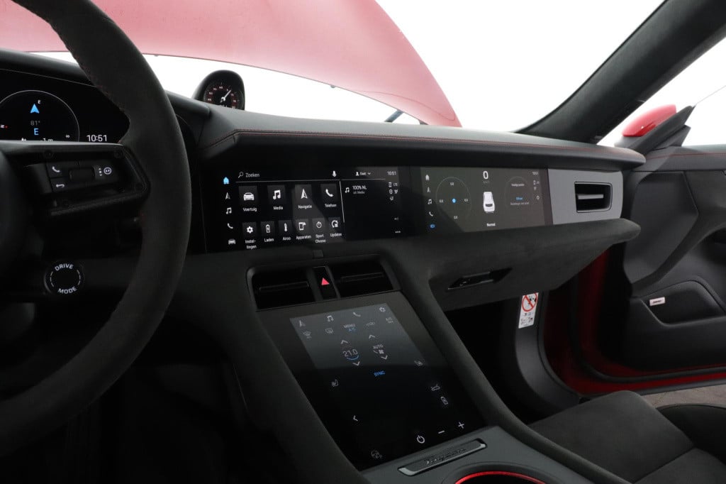 Porsche Taycan sport turismo gts | 93 kwh accu plus | surround view | innod