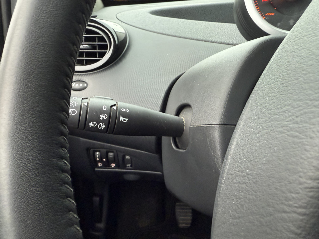 Renault Twingo 1.2 16v dynamique 3-drs