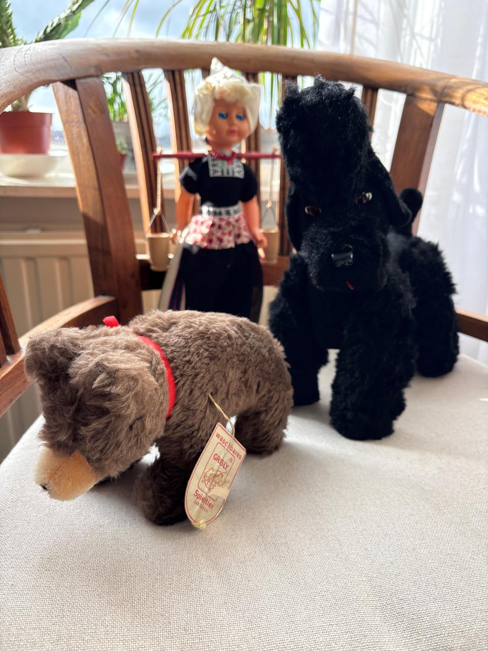 Vintage pop. teddies