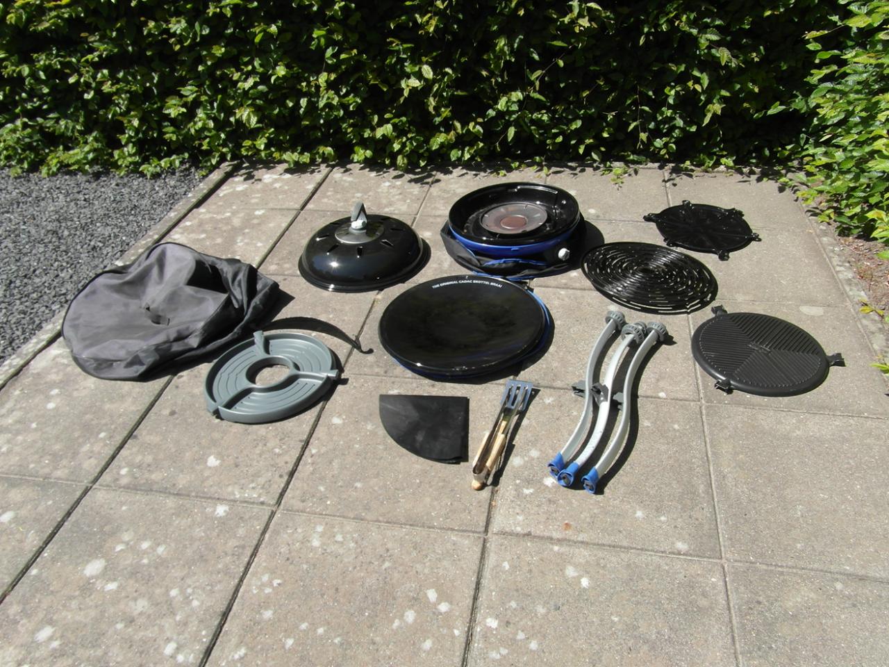 Cadac Safari Chef skottelbraai met veel accessoires in handige opbergtassen