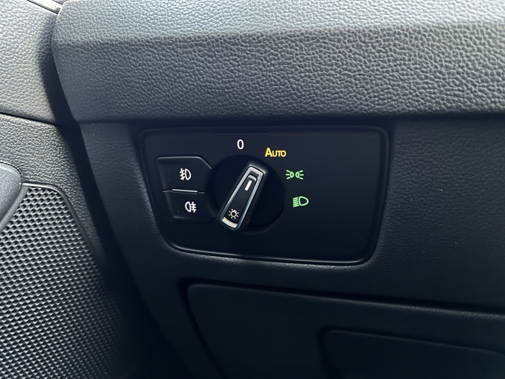 Volkswagen Passat variant highline automaat | bluetooth | camera | lederen 