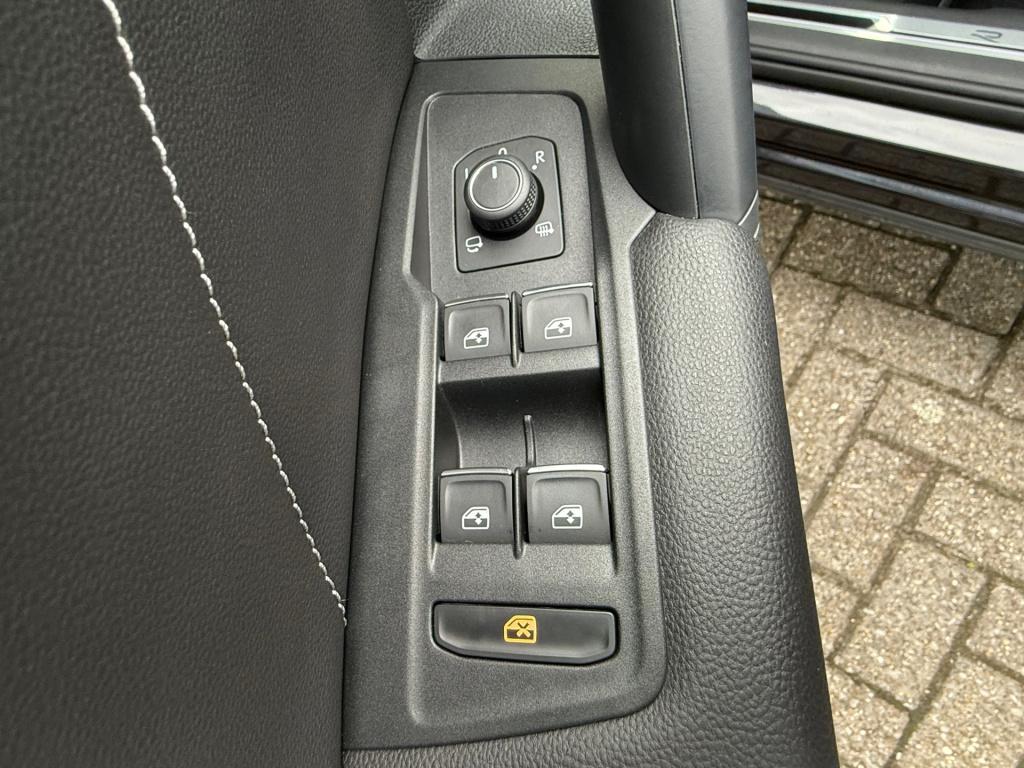 Volkswagen Tiguan 1.5 tsi r-line business+