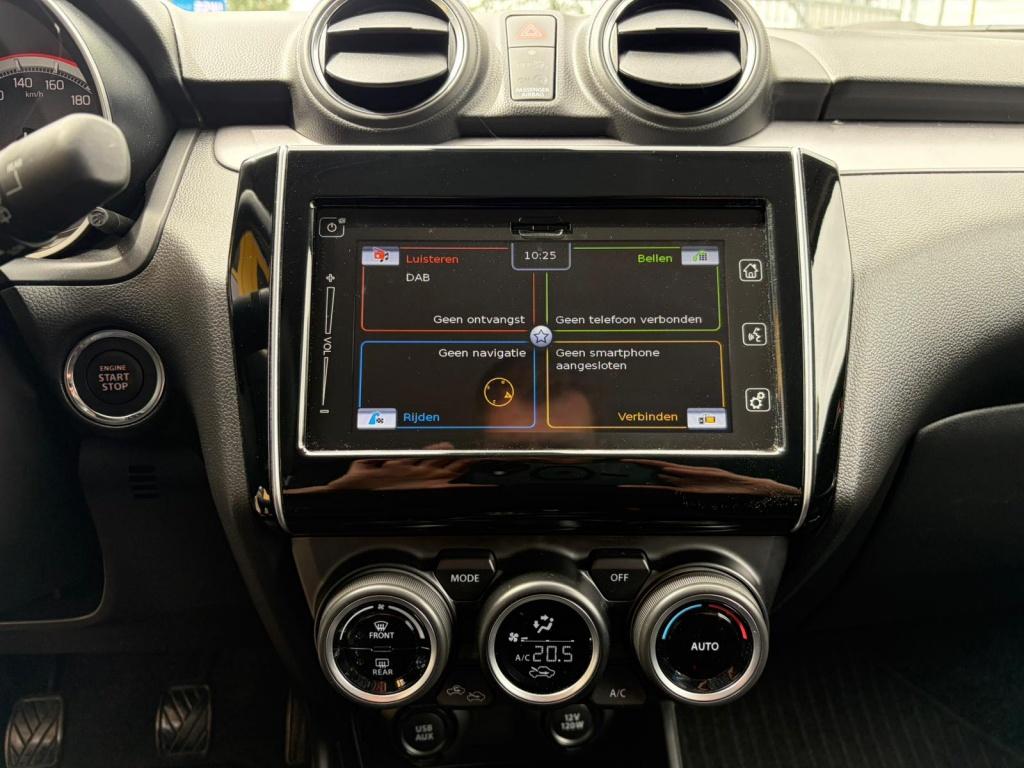 Suzuki Swift 1.2 style smart hybr