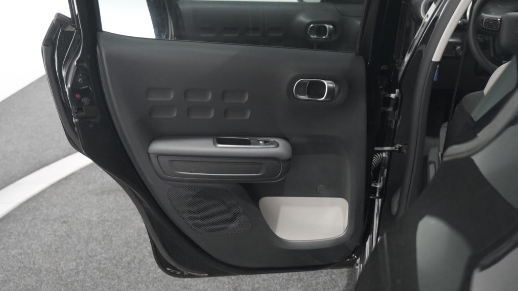 Citroen C3 puretech 82 feel edition | apple carplay | parkeersensoren | nav