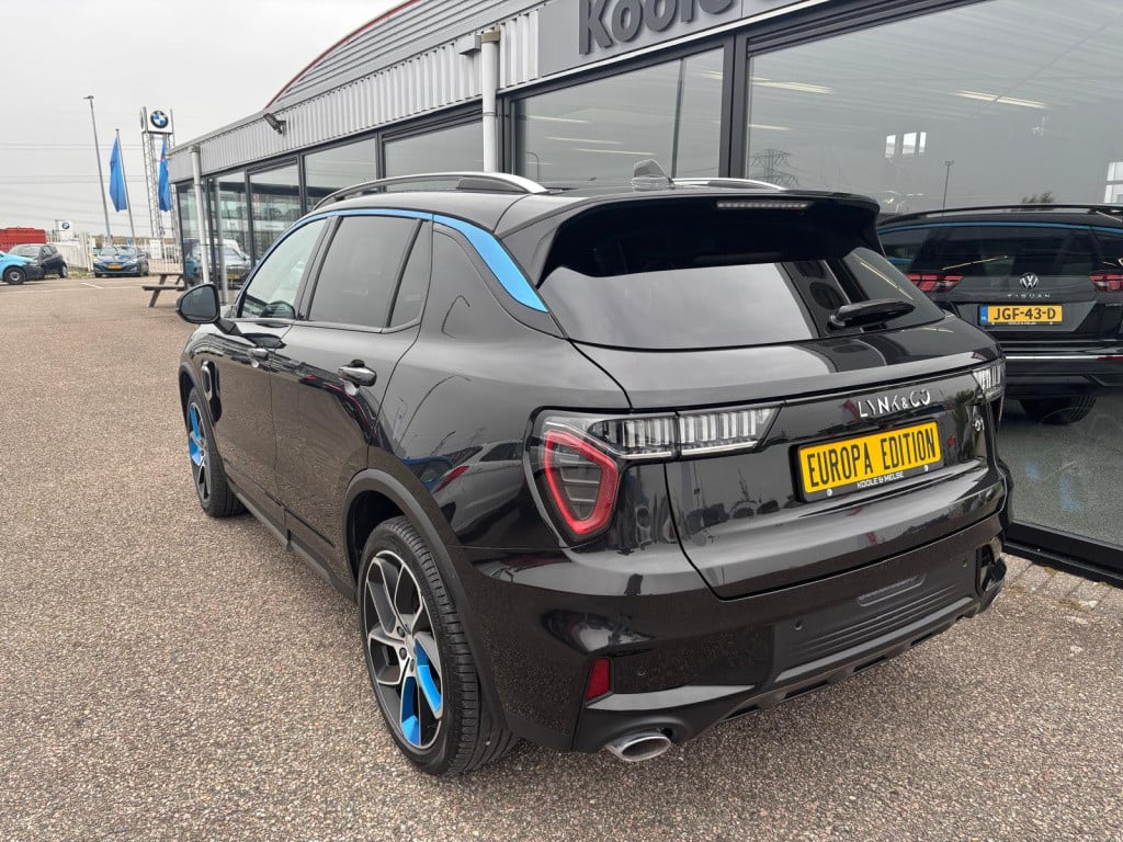 Lynk & Co 01 1.5 261pk, pano, 360gr camera, adaptive cc, carplay