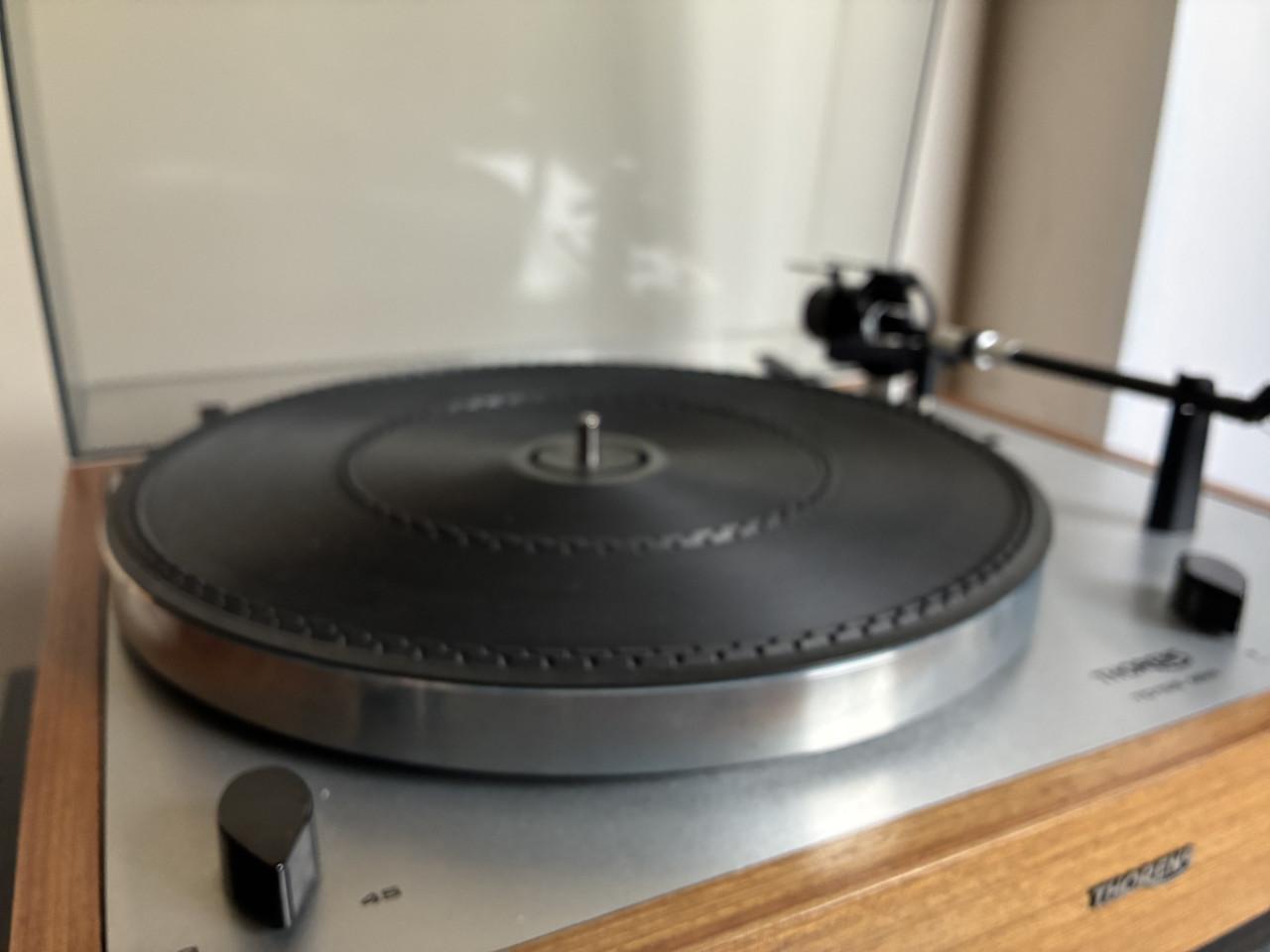 Thorens TD 166 mk 2 platenspeler.