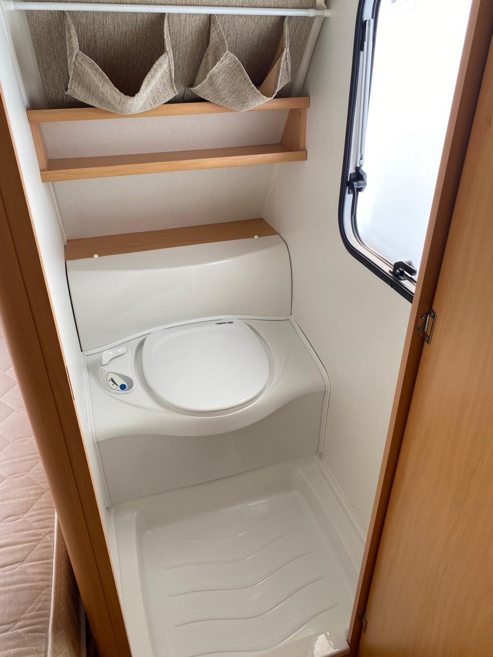 Beyerland Sprinter 390 FB (2005), lichtgewicht incl. mover en voortent